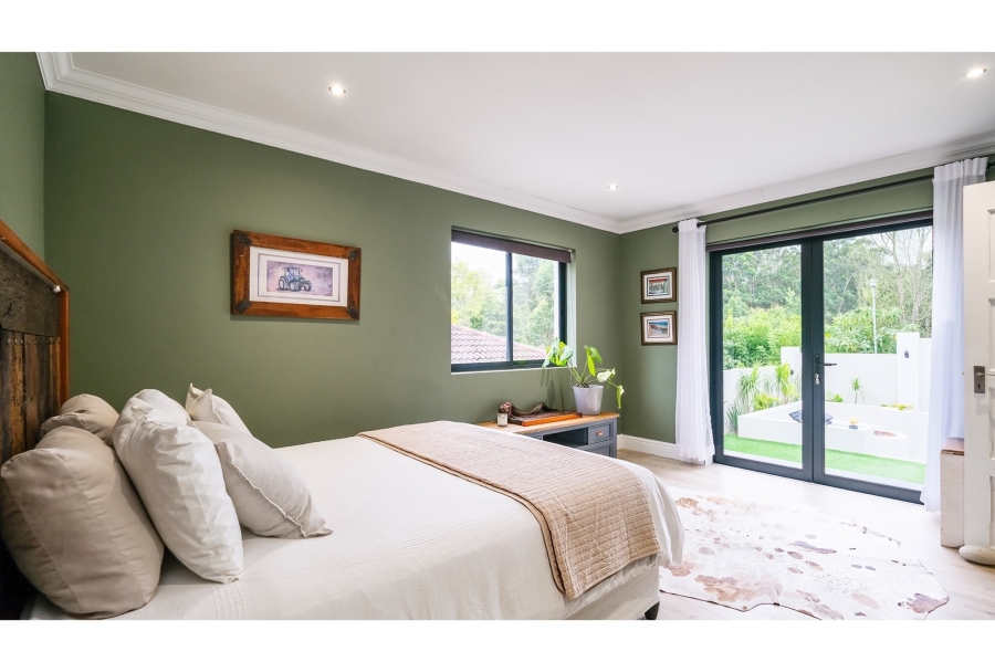 4 Bedroom Property for Sale in Heatherlands Western Cape